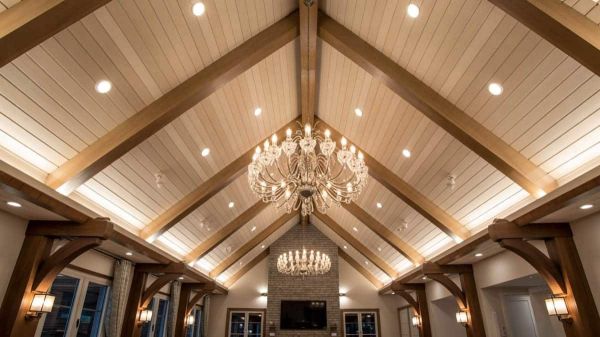 Plafond cathédrale : quel luminaire suspendu
